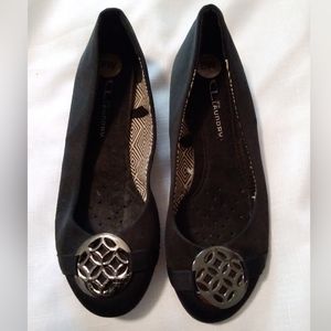 Chinese Laundry Embellished Ballet Flats